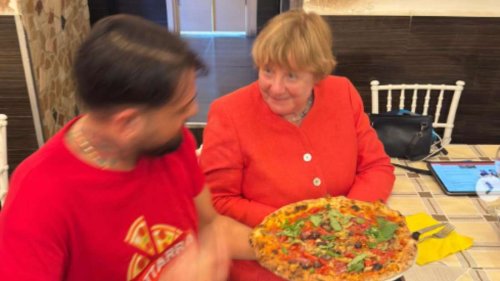 Alt-Kanzlerin Merkel bestellt Pizza im Italien-Urlaub – Besitzer ändert kurzerhand Speisekarte