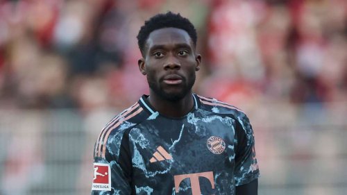 Schock für den FC Bayern: Davies fällt monatelang aus