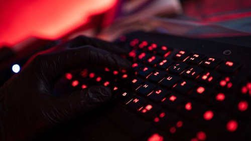 Putin-treue Hacker attackieren Baerbock, Ministerien und Firmen in Deutschland