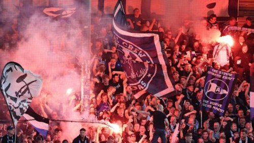 Relegation zur 2. Liga: Wehen Wiesbaden nach Kantersieg im Skandalspiel gegen Bielefeld vor Aufstieg