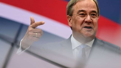 Bundestagswahl 2021: Laschet „feilscht um jeden Millimeter Macht“ – SPD-Chef mit Frontal-Angriff