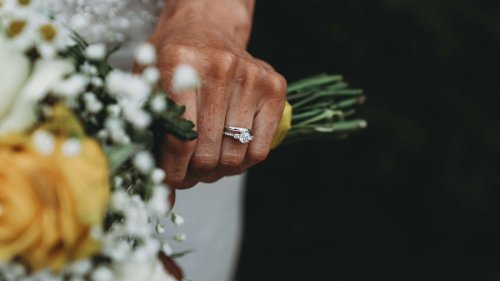 Braut empört mit Auswahl des Hochzeitssongs – keine Rücksicht auf ihre Stiefschwester