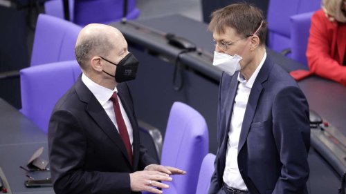Impfpflicht-Debatte im Bundestag: Müssen sich Scholz und Lauterbach mit einem Kompromiss begnügen?