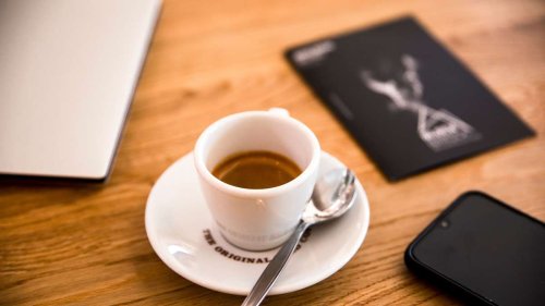 Kaffee-Konsum: Forschende entdecken neue Auswirkungen auf Gehirn
