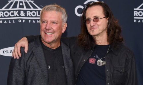 GEDDY LEE And ALEX LIFESON Discuss The Possibility Of Enlisting A World-Class Drummer For A RUSH Reunion Tour