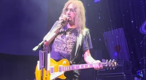 ACE FREHLEY: ‘Lot Of KISS Fans Aren’t The Brightest People’