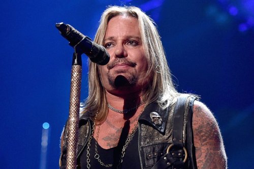 Mötley Crüe’s Vince Neil Confirms He Won’t Be Able To Sing At Upcoming Live Shows