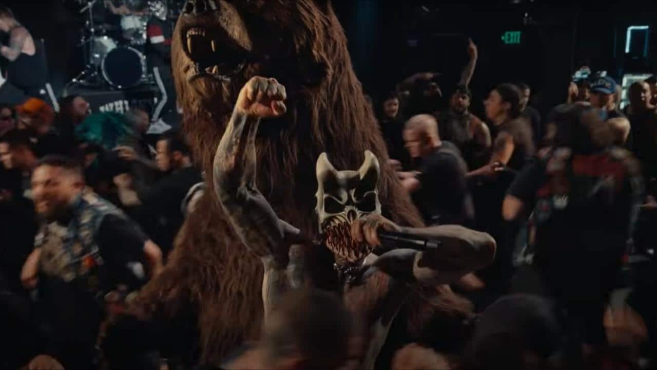 "Un grizzly russe en Amérique" : Slaughter To Prevail dévoile un clip délirant et annonce un album brutal à venir