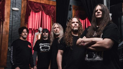 Cannibal Corpse célèbre la sortie de son nouvel album Chaos Horrific avec un clip vidéo gore pour la chanson-titre