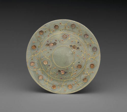 Jewelled plate