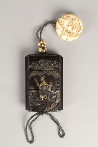 Case (Inrō) with Design of Ōni (Demon) Standing Behind Cloak of Arhat (obverse); Fly Whisk (Hossu) beneath Pine Tree (reverse) 19th century
