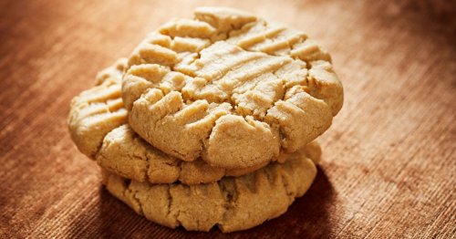 These three-ingredient flourless peanut butter cookies are perfect to make during lockdown