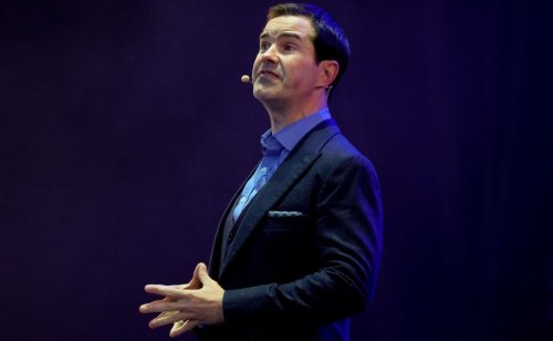 Jimmy Carr boots out rowdy heckler after ‘punches fly in audience’ during his show