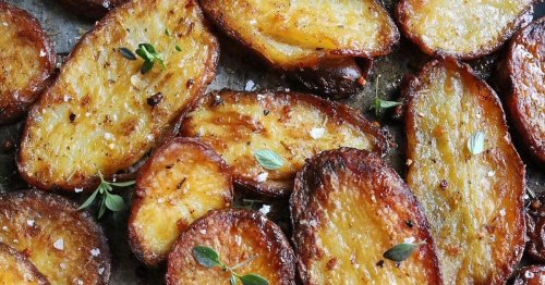 Nutritionist shares ‘game-changing’ roast potato recipe using a surprising ingredient