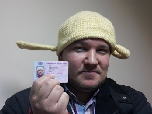 This ‘pastafarian’ man has just won the right to wear a colander on his head in his driving license