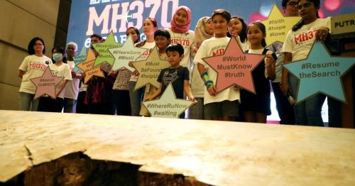 New £52,000,000 hunt for missing MH370 suspended days after launching
