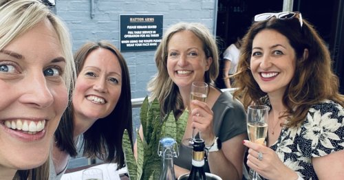 Woman Who Met Five Best Mates Travelling Solo Shares How To Make 