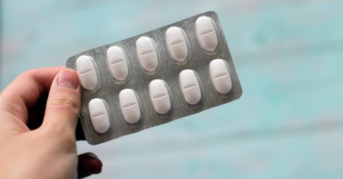 Should I take paracetamol before the Covid vaccine?