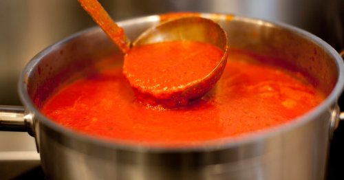 The ‘world’s best’ pasta sauce takes just three ingredients and 45 minutes to make
