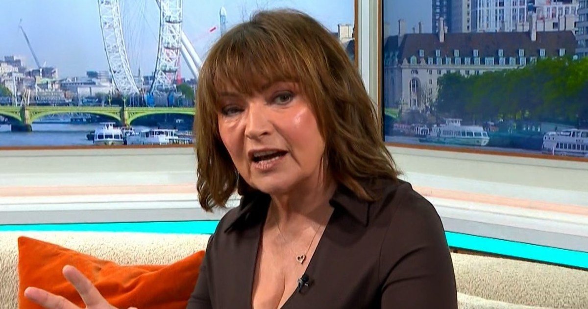 Lorraine Kelly reveals truth behind ‘puffy’ face after fans share concern