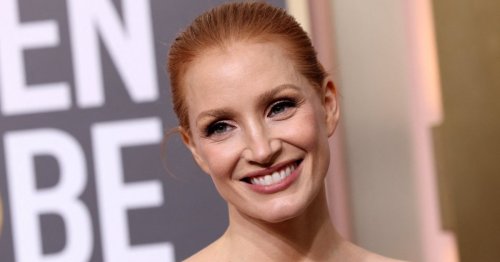 Jessica Chastain Celebrates Not Catching Covid At Golden Globes By Wearing Diamond Encrusted