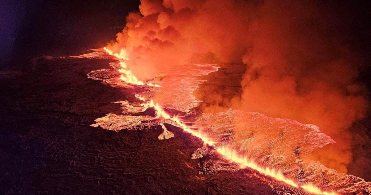 Is it safe to travel to Iceland as the volcano erupts? Latest advice