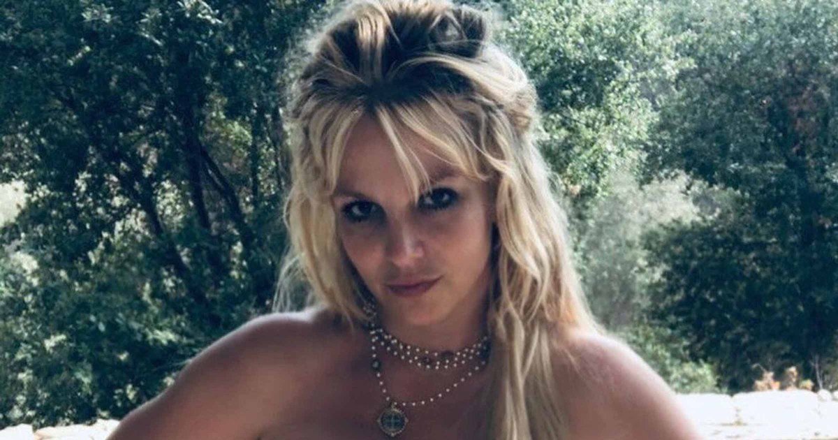 Britney Spears Reveals Why She Loves Posing Naked On Instagram