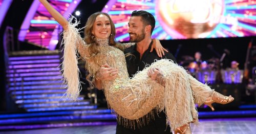 Strictly star Rose Ayling-Ellis shows off her best ‘dancing queen’ moves with Giovanni Pernice backstage on Live Tour