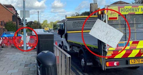 Road workers forced to put up ‘not ULEZ’ signs to stop drivers harassing them