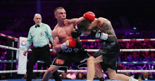 British boxer booed and trolled by DJ after ‘running around the ring’ to avoid punches