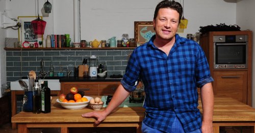 How many Michelin stars does Jamie Oliver have and which of his restaurants are still open?