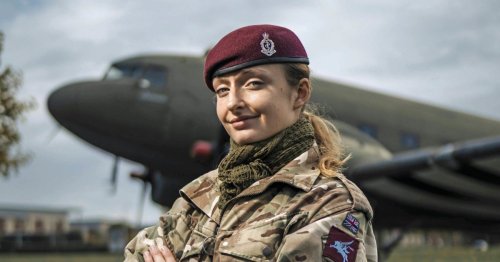 Private Carter becomes first female soldier to pass ultimate army ...