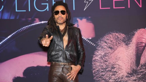 Rock star Lenny Kravitz was just spotted at a Florida Buc-ees and people freaked out
