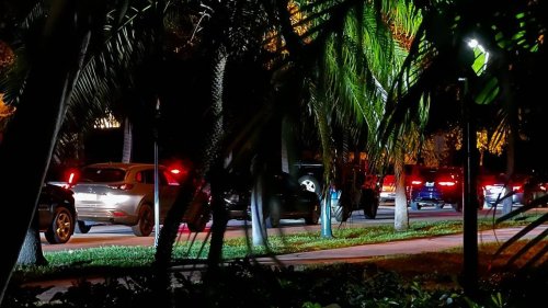 Hundreds trying to leave Key Biscayne stranded in their cars for hours. What happened?