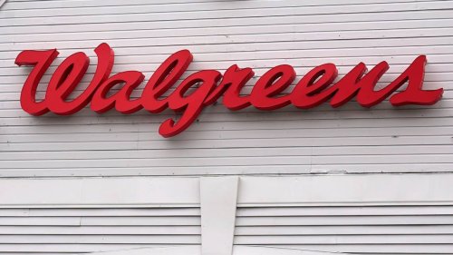 Walgreens manager refused to let pregnant worker leave, feds say. Then she miscarried