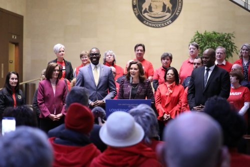 whitmer-signs-tax-relief-bill-law-increases-eitc-repeals-pension-tax