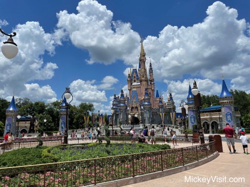Cyber Monday Disney Travel Discounts & Deals 2023