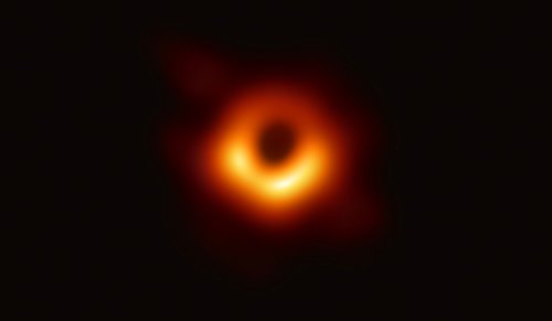 El Event Horizon Telescope presenta la primera imagen de un agujero negro de la historia