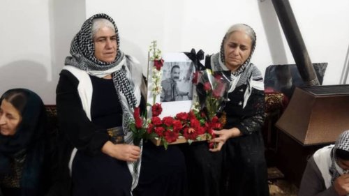 Iranian press review: Families of executed dissidents demand burial rights