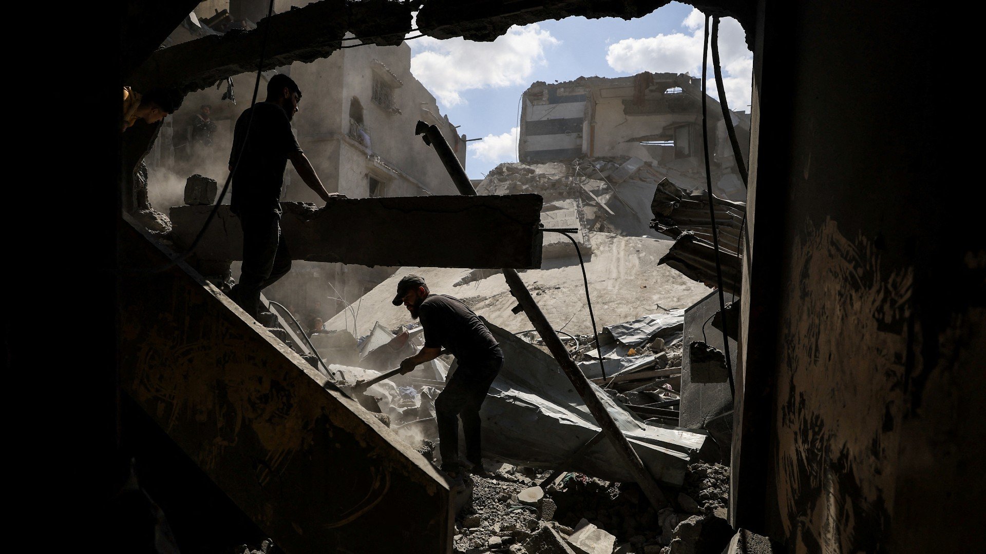 Report: Israel, Egypt exchange Gaza ceasefire draft proposals