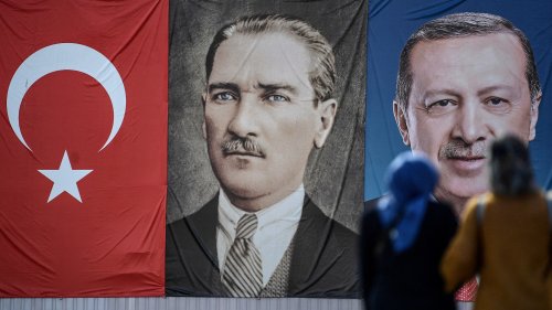 Turkey's Erdogan likens Hamas to Turkish independence fighters