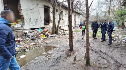 Sgomberato il capannone occupato di via Novara: diventerà un supermercato