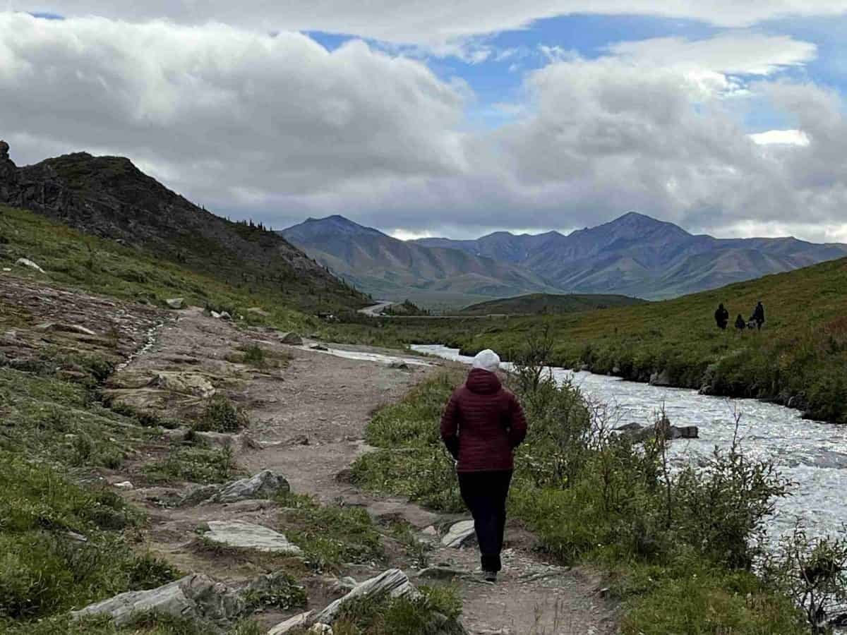 From Glaciers to Grizzlies: A Guide to Alaska’s Best Outdoor Adventures