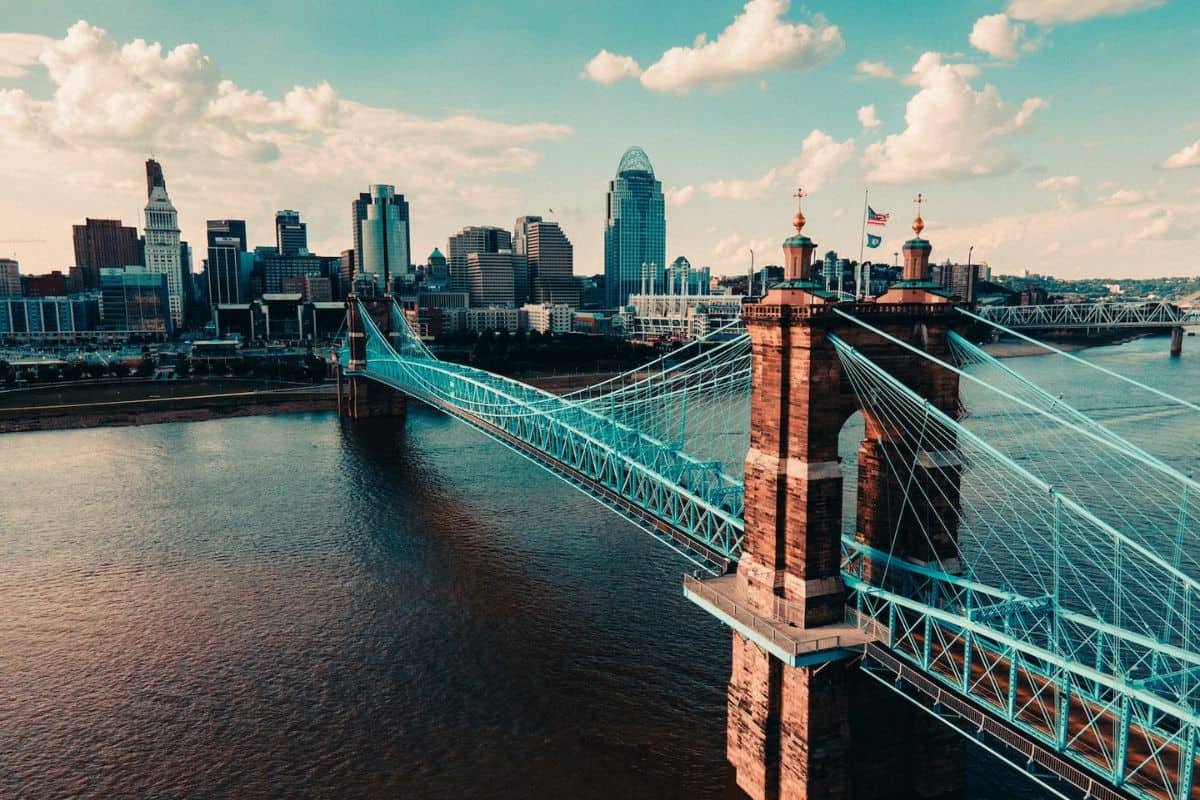 Living in Cincinnati: Come and Enjoy the River Way of Life - Miles with McConkey