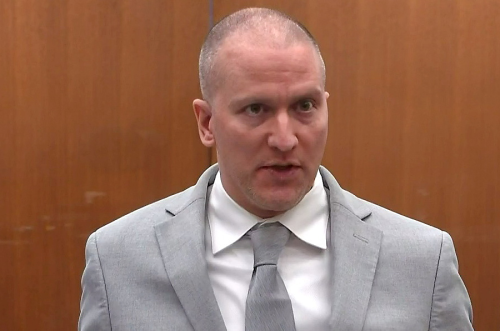 Local lawmakers brace for possible Trump pardon of Derek Chauvin