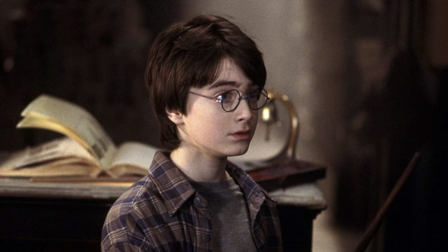 The Reason Harry Potter's Eyes Changed From Green in the Books to Blue in the Movies | Mental Floss