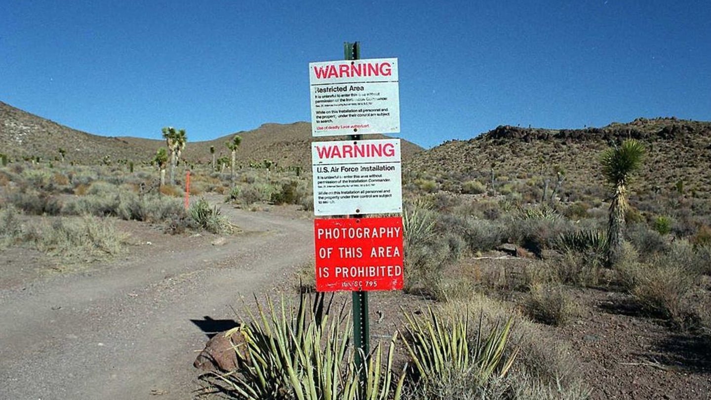 10 Mysterious Facts About Area 51