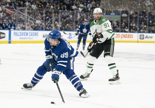Toronto Maple Leafs Defeat Refs, Stars as Marner Makes History