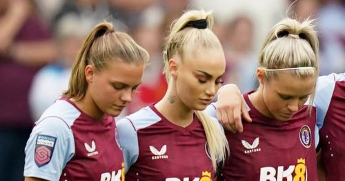 Aston Villa wear controversial shirts in WSL opener vs Man Utd after surprise decision