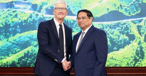 Apple chief executive Tim Cook says he wants to increase investment in Vietnam